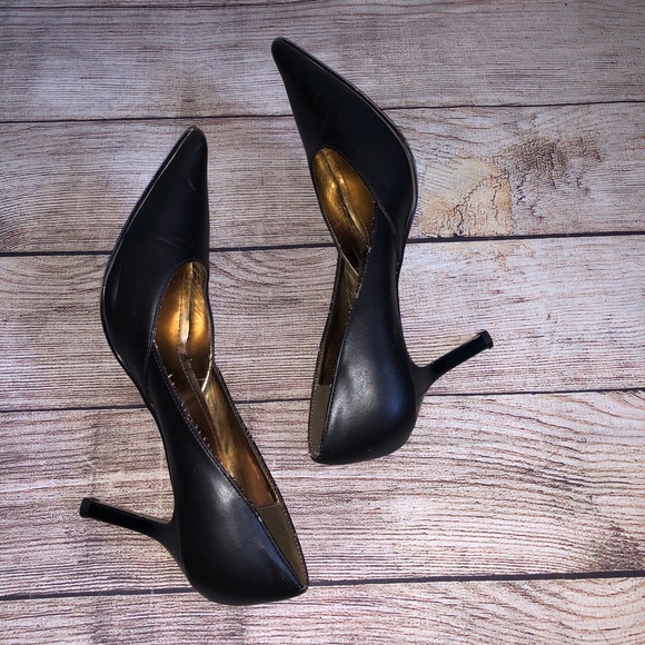 Rampage Brown Point Toe Heel - Picture 5 of 9